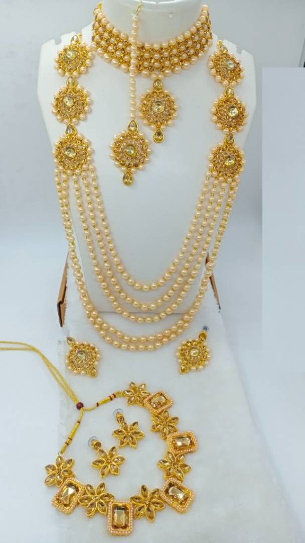 Stylish Women Alloy Jewellery Sets